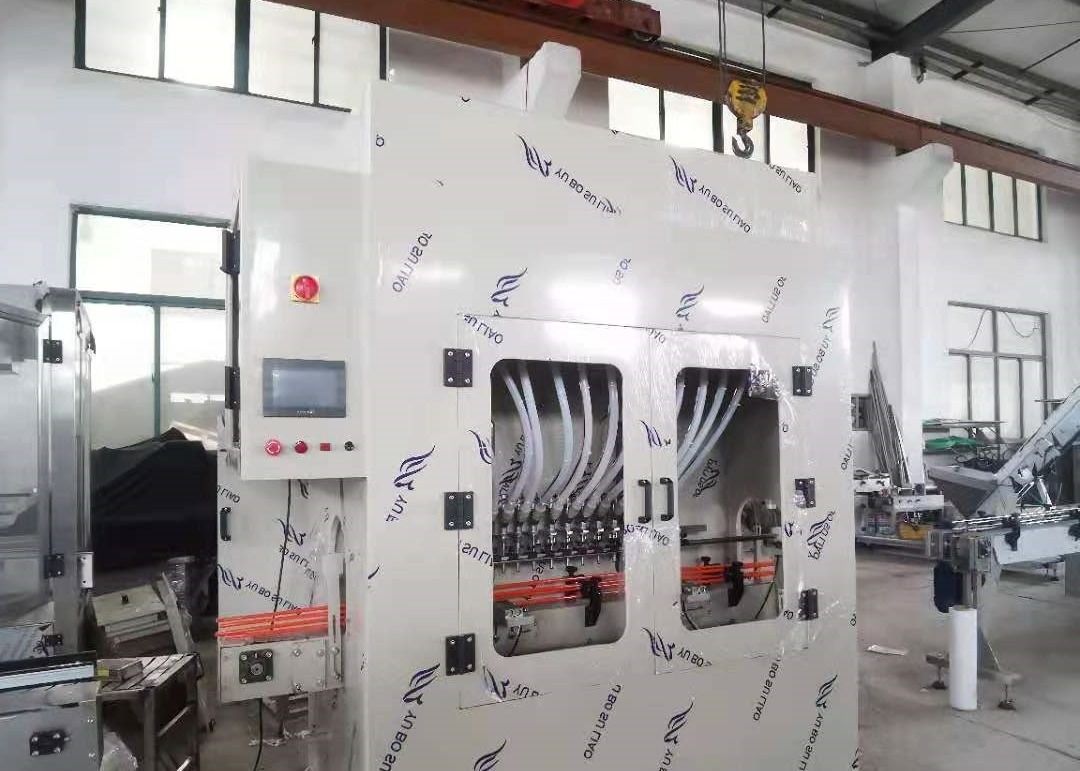 Máquina de enchimento líquida elétrica automática da máquina de enchimento da água da tela 800ml